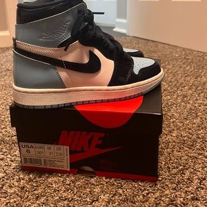 Gently worn Blue Chill Jordan 1’s